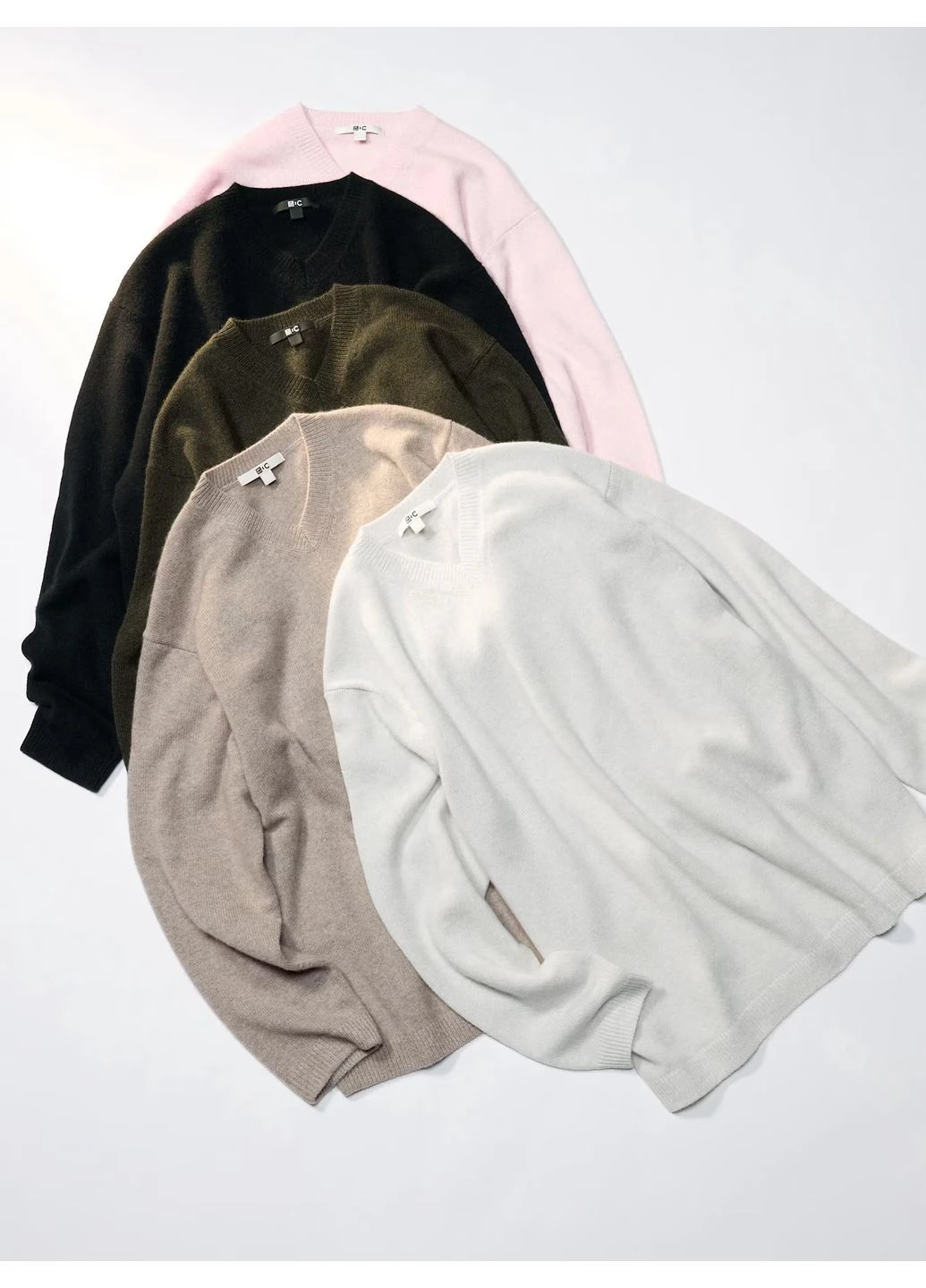 Чорний джемпер cashmere (471668) Uniqlo