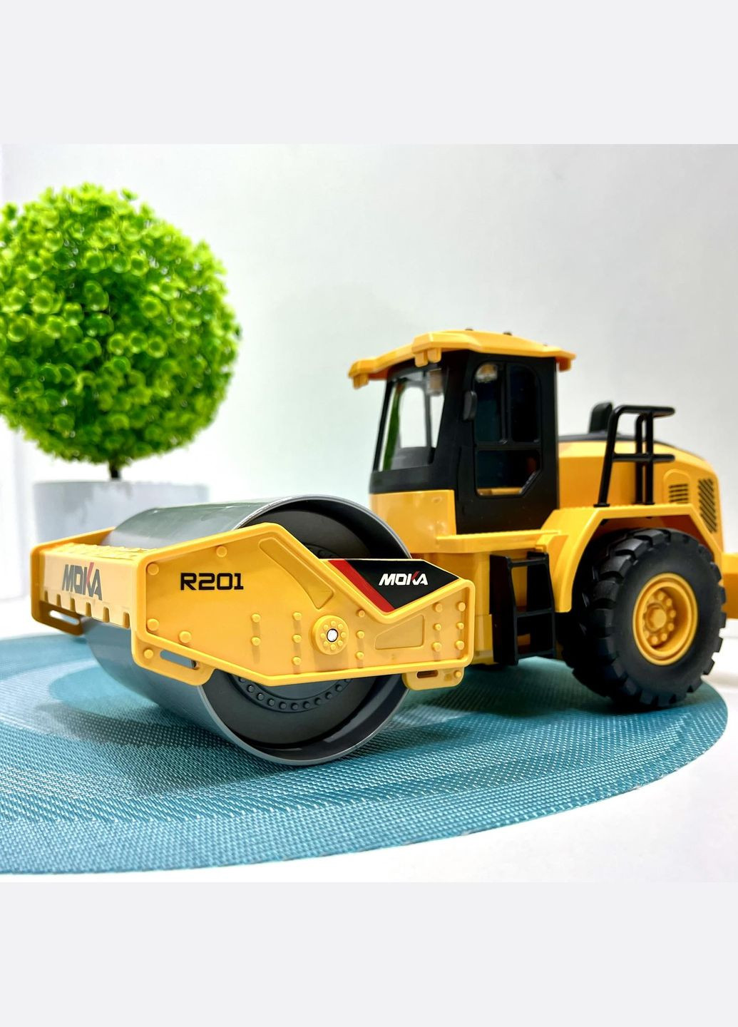 Спецтехника на радиоуправлении Дорожный каток резиновые колеса USB-кабель (2136) No Brand (308071741)