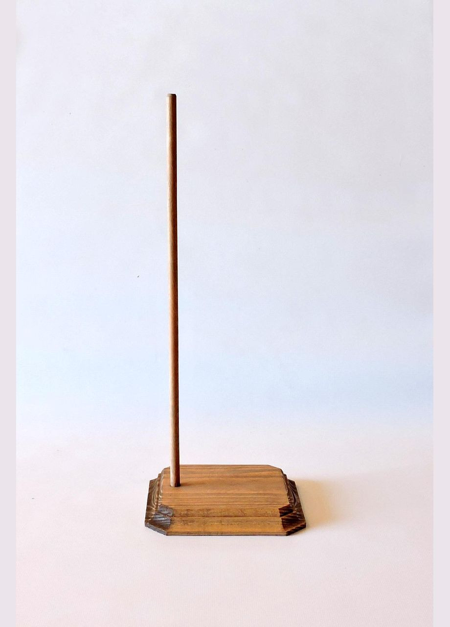 Підставка для ляльок з дерева Модело 13х13 капучино (КУК-130409) No Brand (328909171)