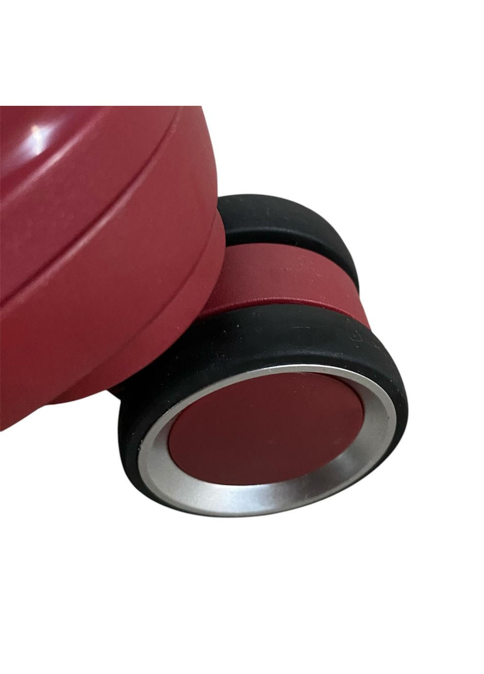 Чемодан средний Madisson 51203 полипропилен M Бордовый Snowball (327792586)