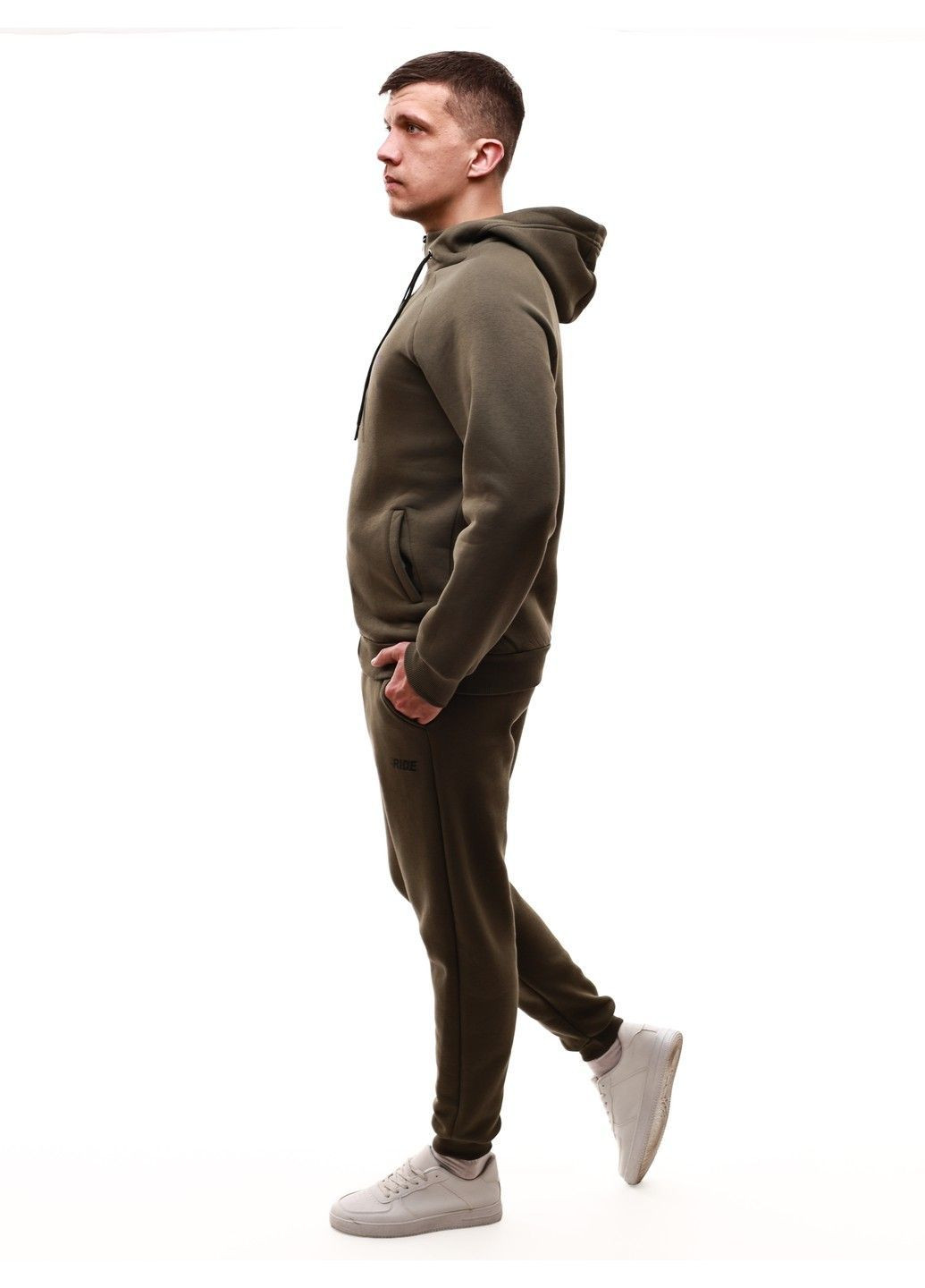 Оливковый (хаки) зимний костюм спортивный мужской Griffin