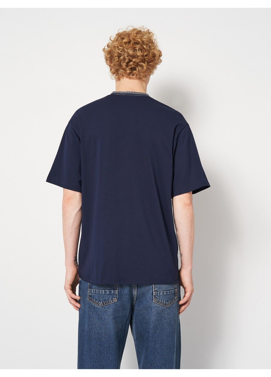 Тёмно-синяя мужская вышитая футболка карпатская серая Lesia (341326246)