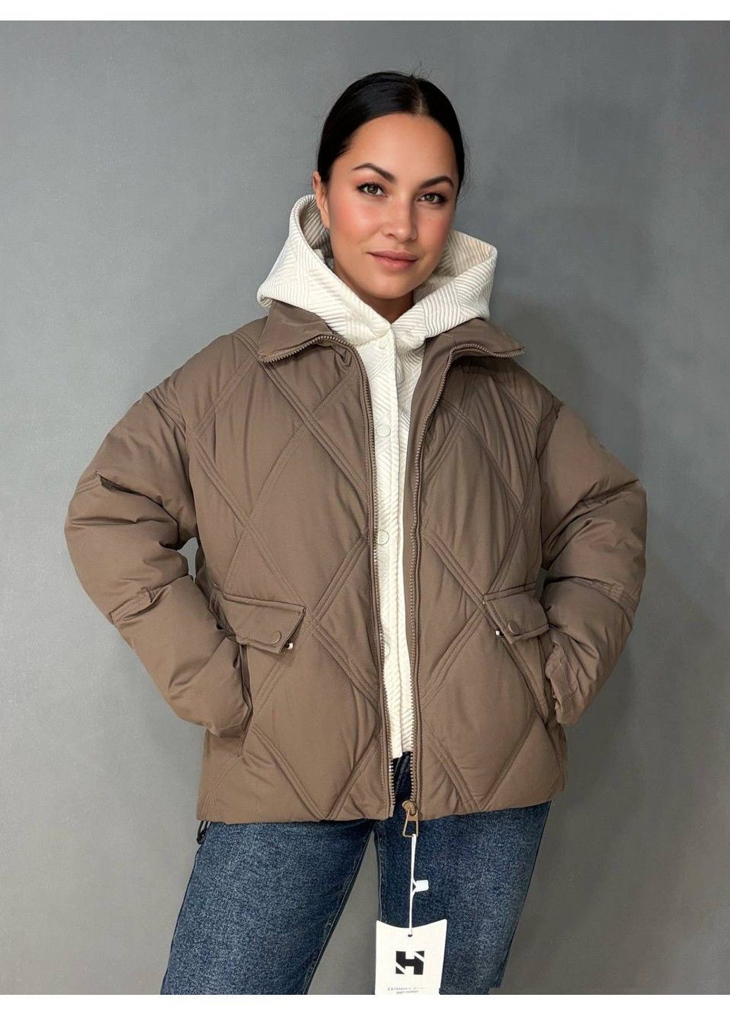 Коричневая демисезонная куртка женская 552 демисезонная оверсайз с капюшоном коричневая HAIZIYUAN