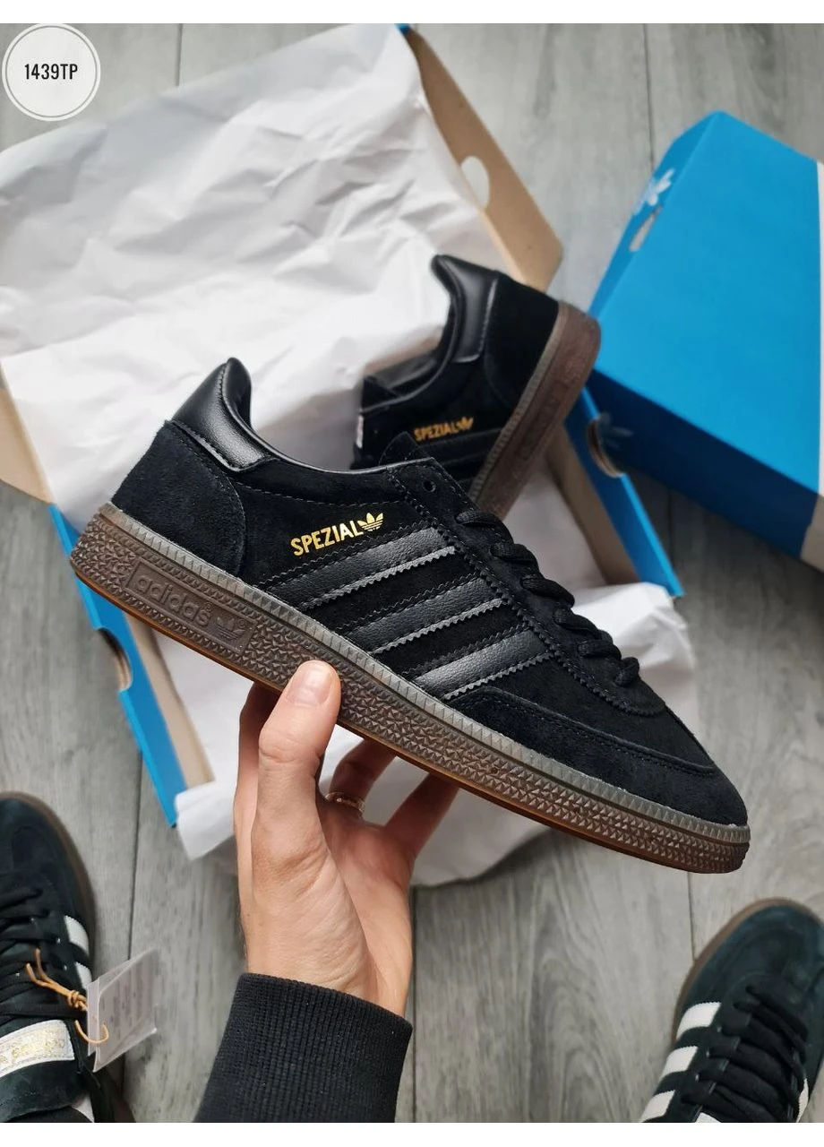 Черные демисезонные кроссовки мужские adidas spezial handball black адидас специал черные No Brand