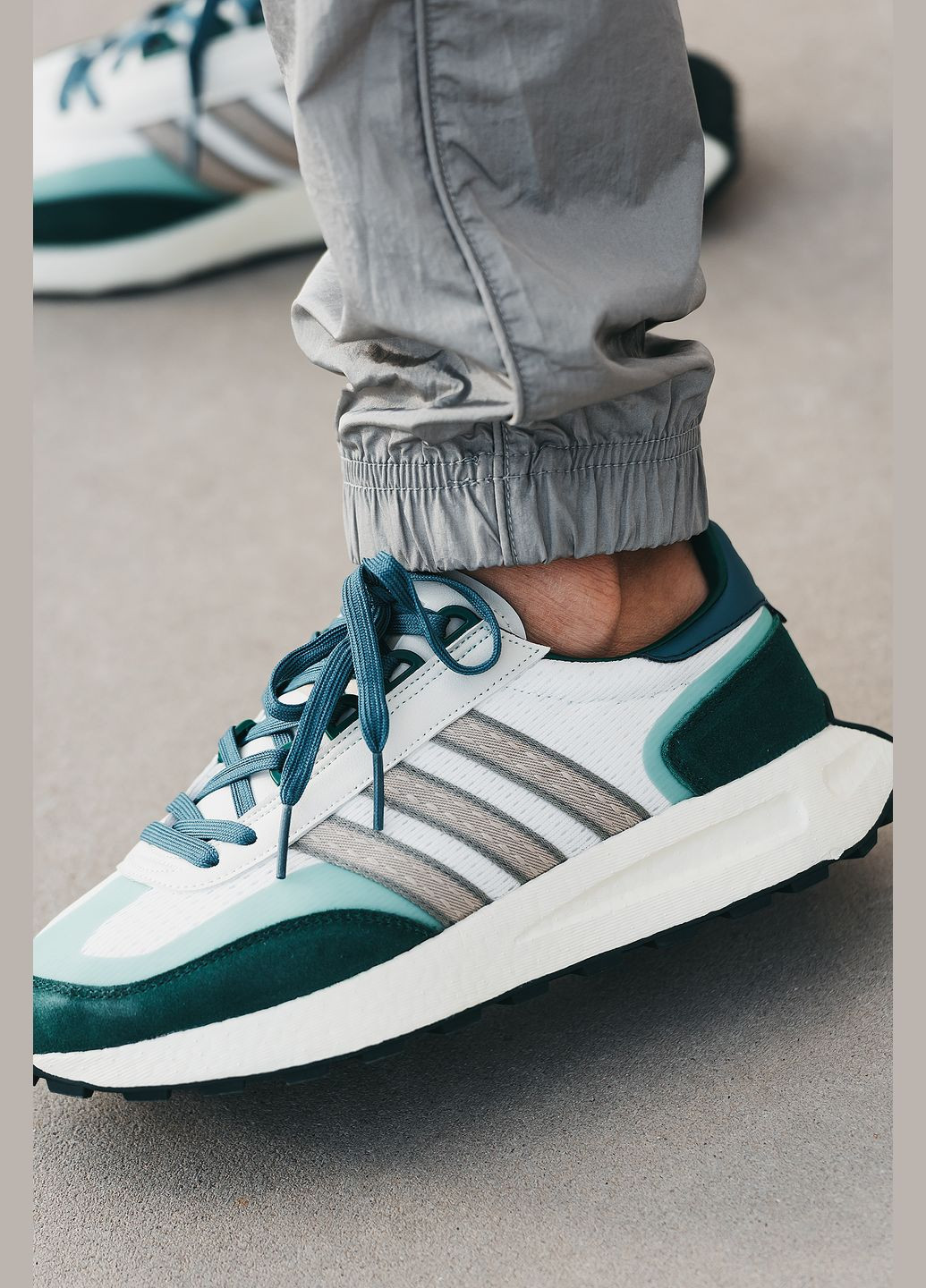 Зеленые всесезонные кроссовки мужские adidas retropy e5 green white | адидас ретропы е5 зеленые черные No Brand