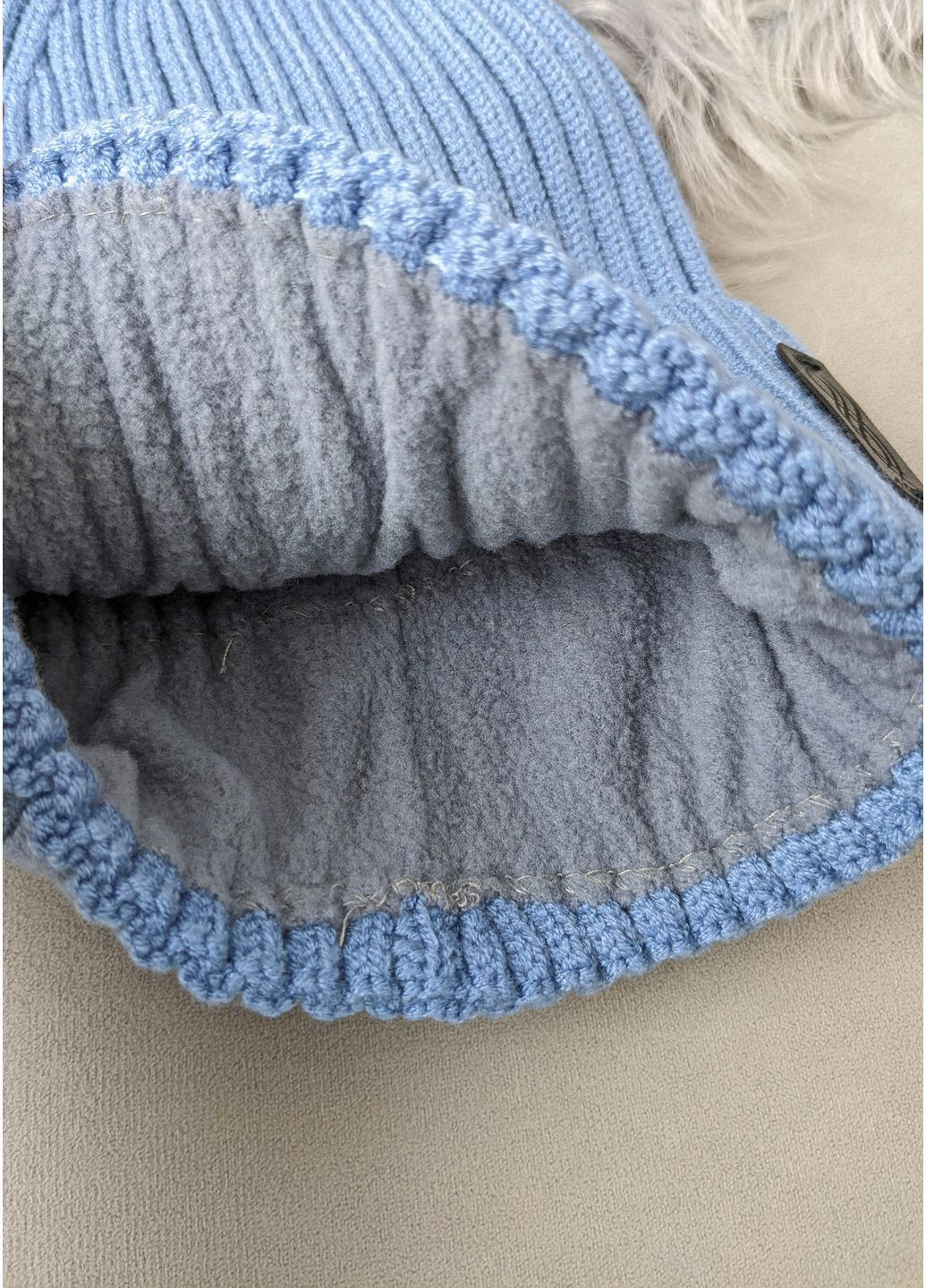 Зимняя шапка с минималистическим декором INNOE Шапка (365761375)