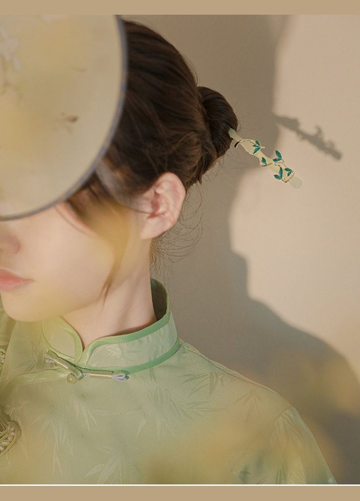 Паличка для волосся Бамбук із міцного акрилу з декором листя для фіксації зачіски No Brand (324434218)