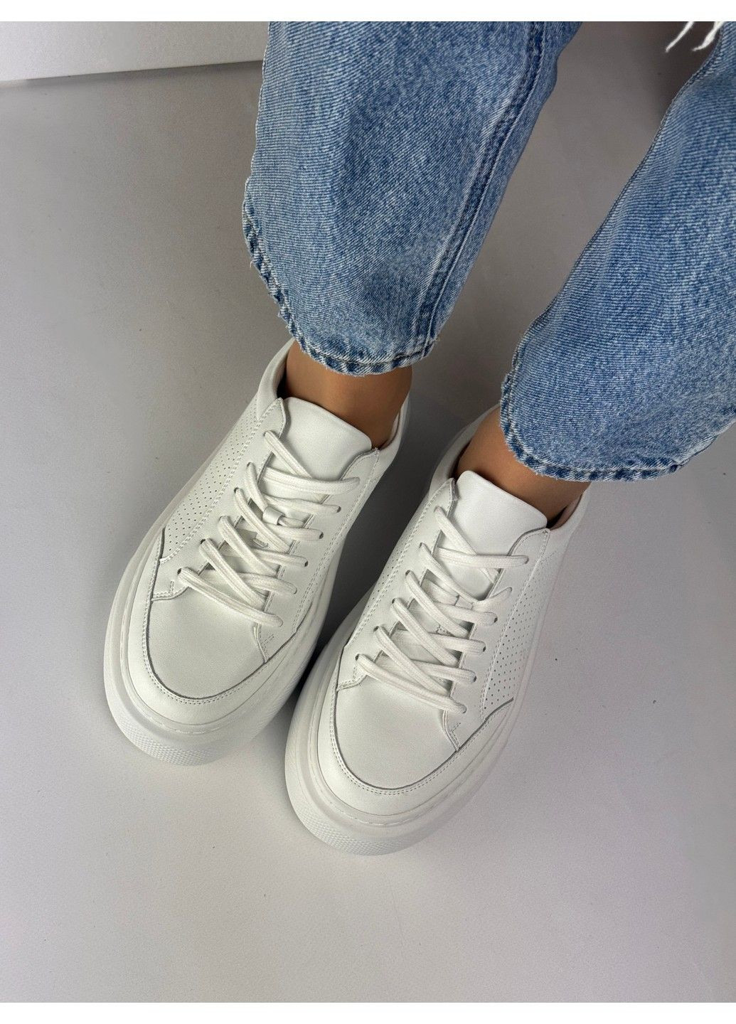 377 Кросівки Шкіряні Білі з перфорацією Hengji білі літо (335009336)