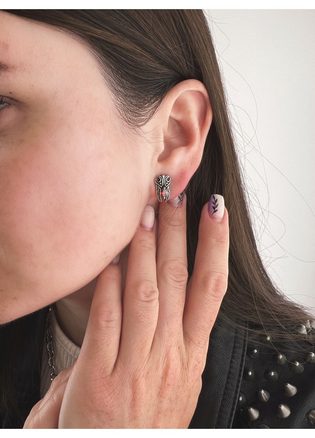 Готичні панк сережки з червоним каменем із медичної сталі ES-035 No Brand (299330591)