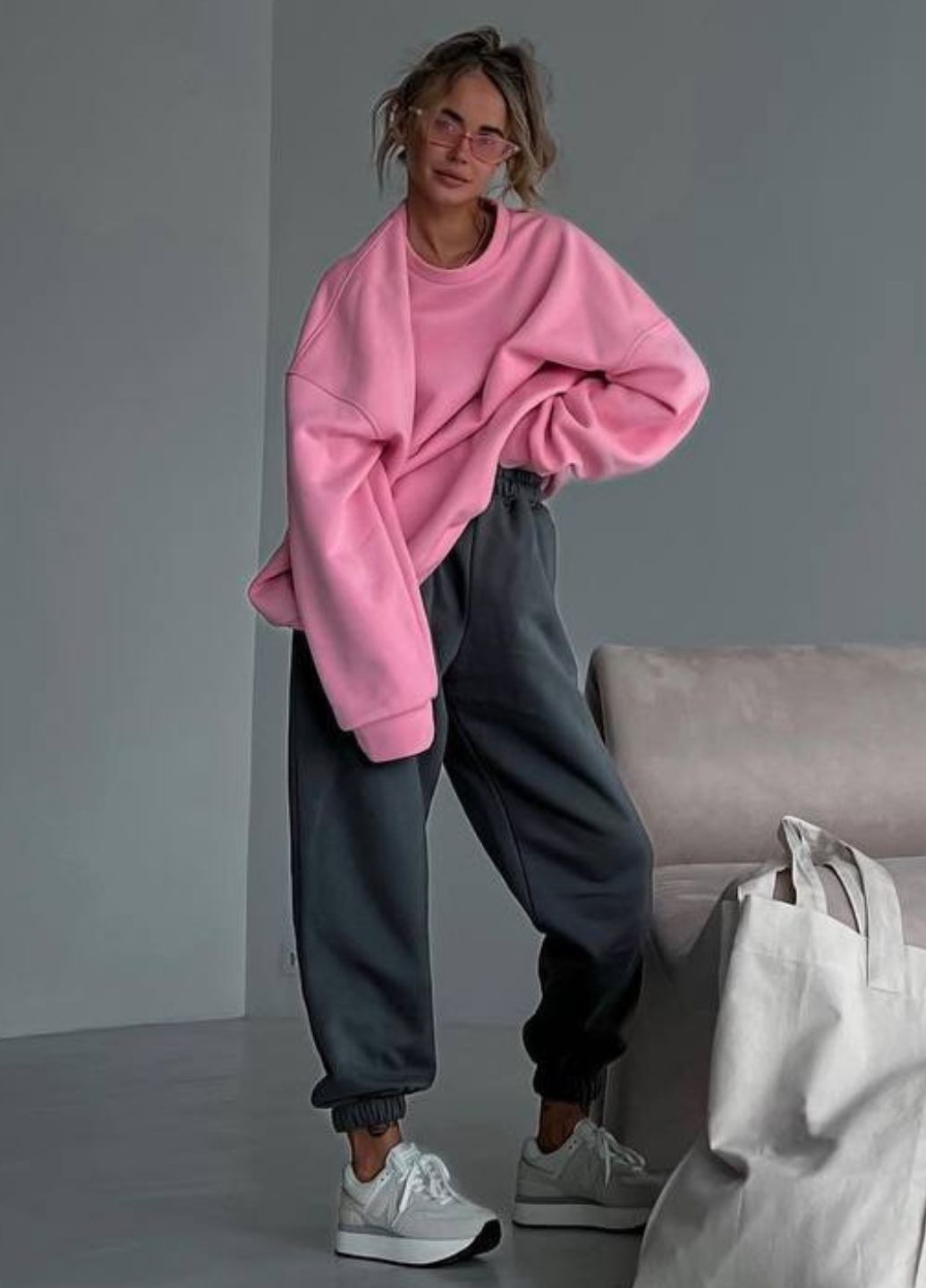 Базовый повседневный оверсайз костюм двойка: свитшот + джогеры Україна (328392374)