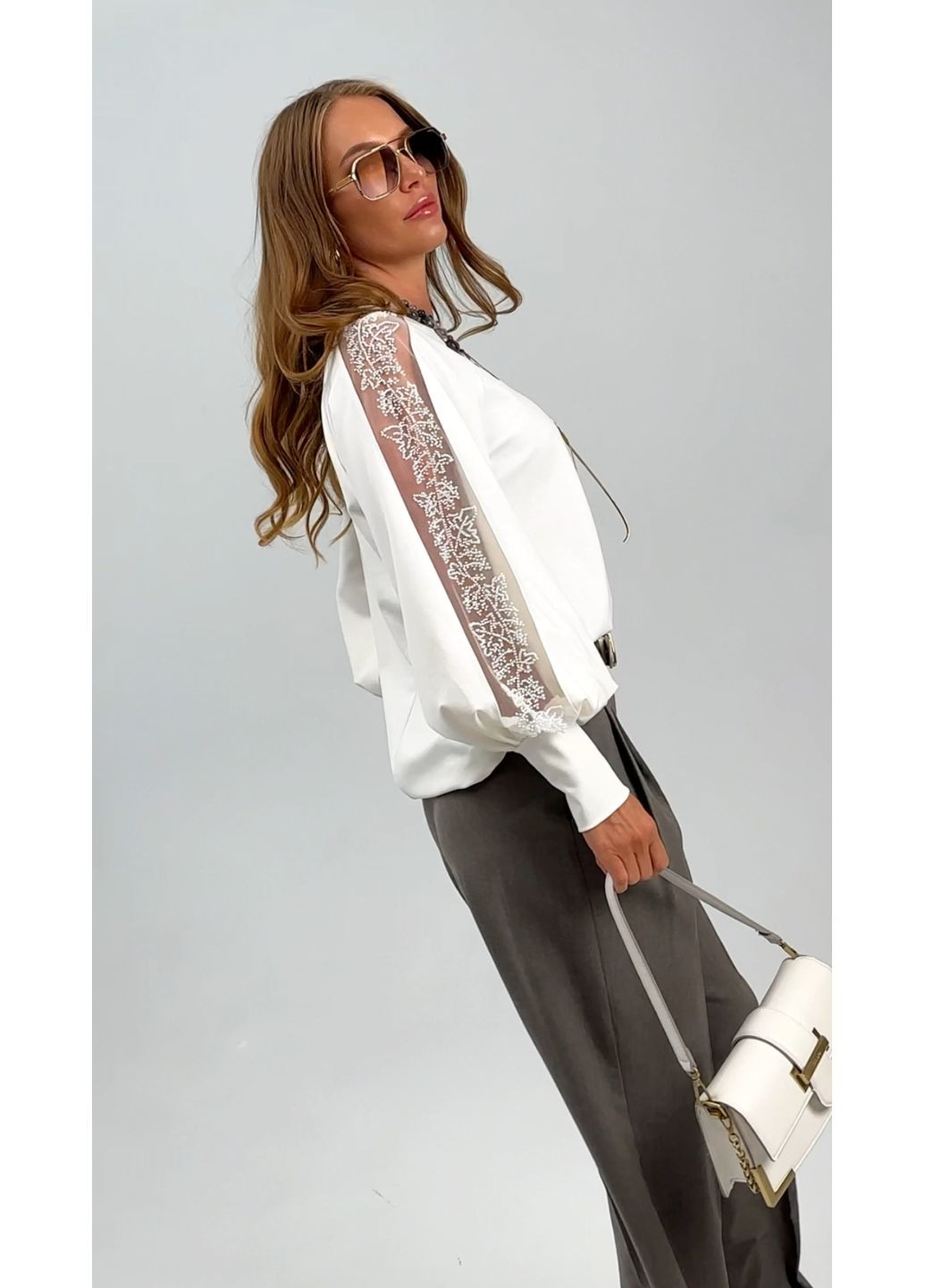 Молочна трикотажна кофта з вишивкою бісером - ua46 / eu40 Iren Klairie