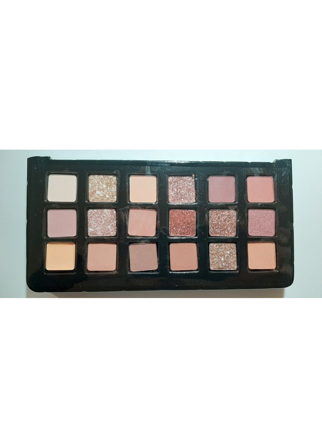 Палітра тіней для повік SOCIALITE 17 г ТЕСТЕР W7 (372014613)