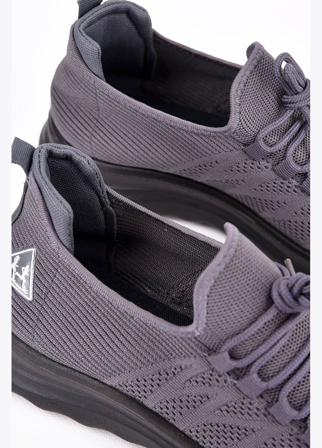 Сірі Осінні кросівки чоловічі сірого кольору на шнурівці текстиль Let's Shop