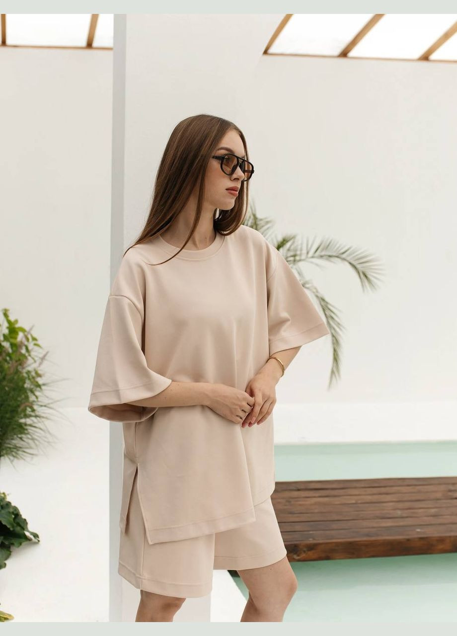 Жіночий костюм з футболкою та шортами вільного крою Avanti (334676842)