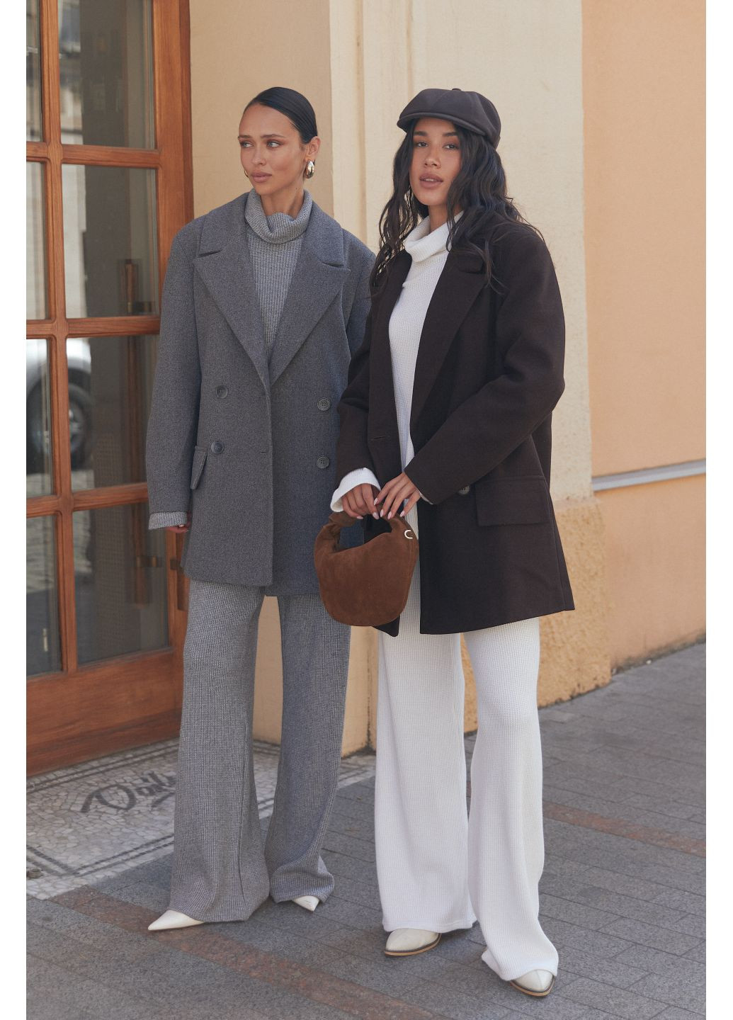 Серое демисезонное Пальто женское двубортное с поясом итальянский кашемир демисезонное Seventeen