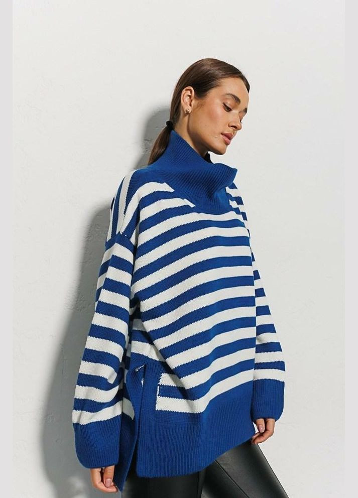 Женский вязаный свитер оверсайз электрик в молочную полоску MKAR102119-3 Modna KAZKA (337716064)