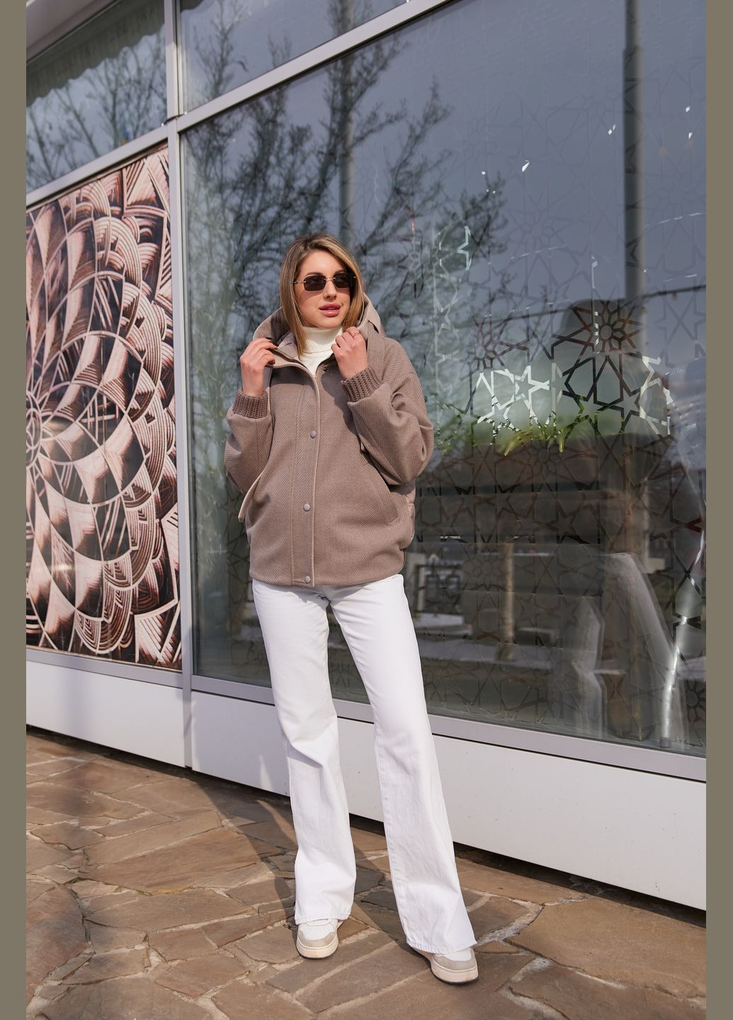 Кофейная демисезонная куртка MN