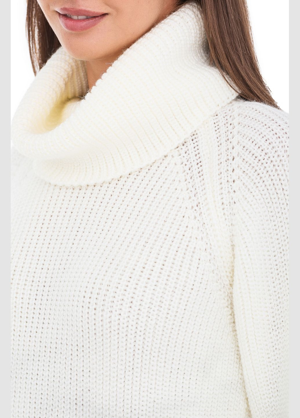 Молочный теплый свитер крупной вязки SVTR