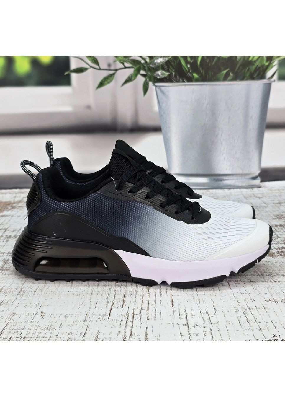 Черные демисезонные кроссовки мужские Jomix