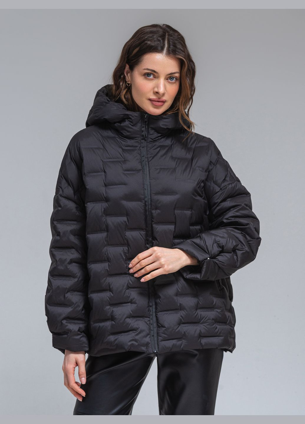 Черная демисезонная ультралегкая пуховая куртка -wear модель 8892 Viva