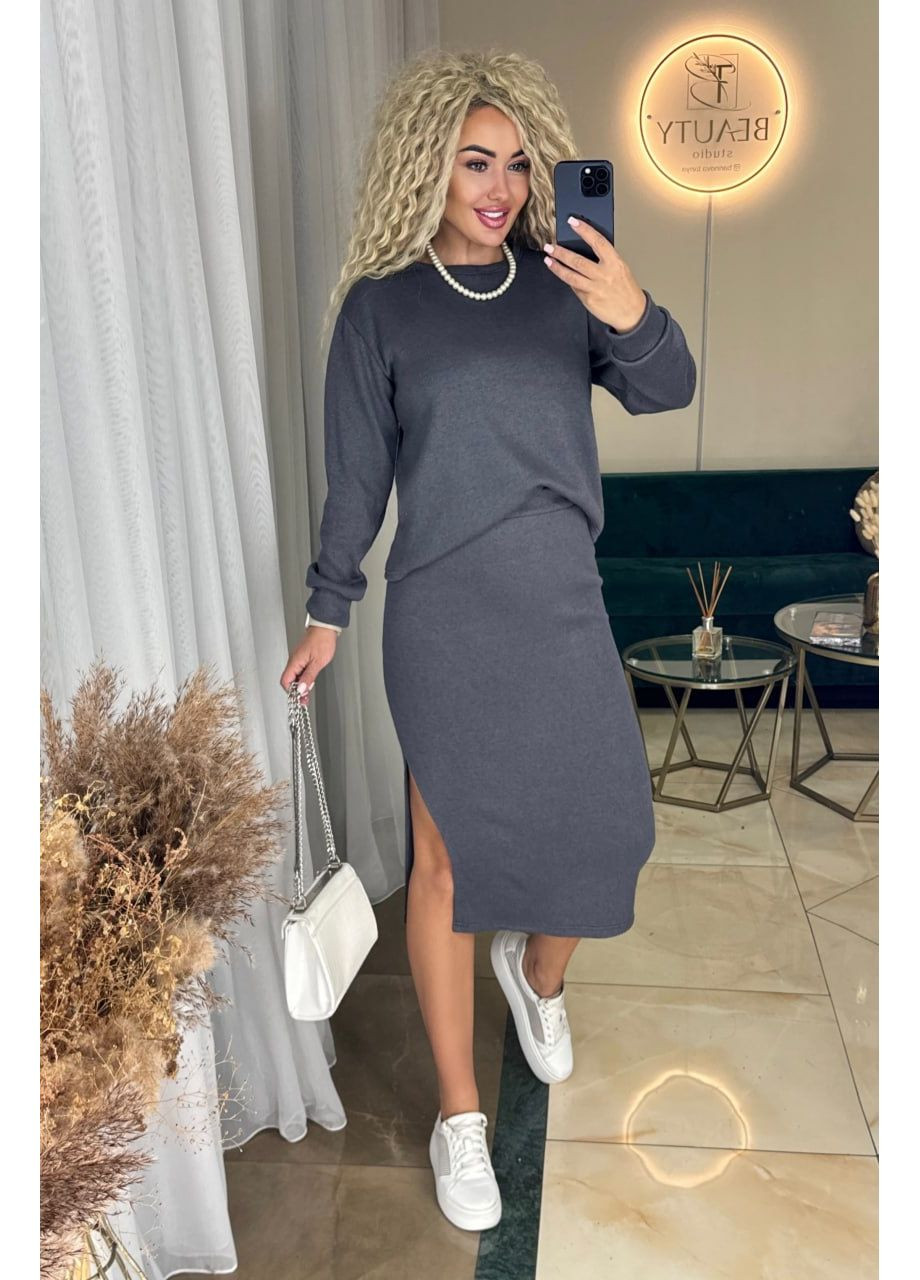 Жіночий костюм з спідницею та светром Adelante (357231955)