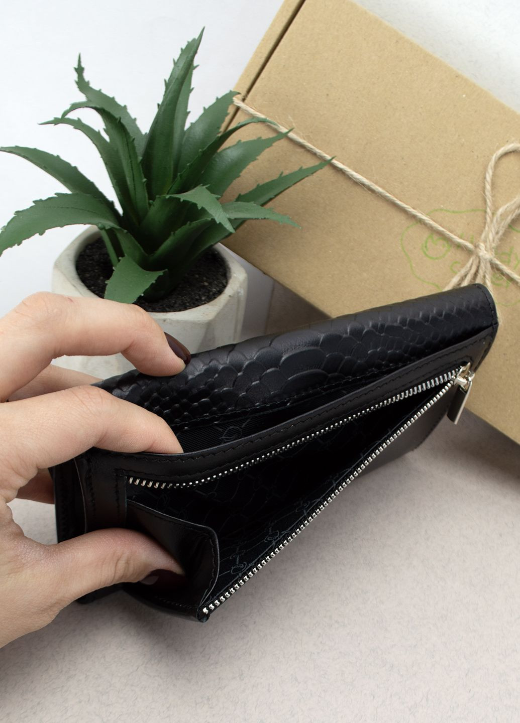 Подарунковий жіночий набір №92: гаманець Leona + обкладинка на паспорт + ключниця (чорний пітон) HandyCover (283323776)