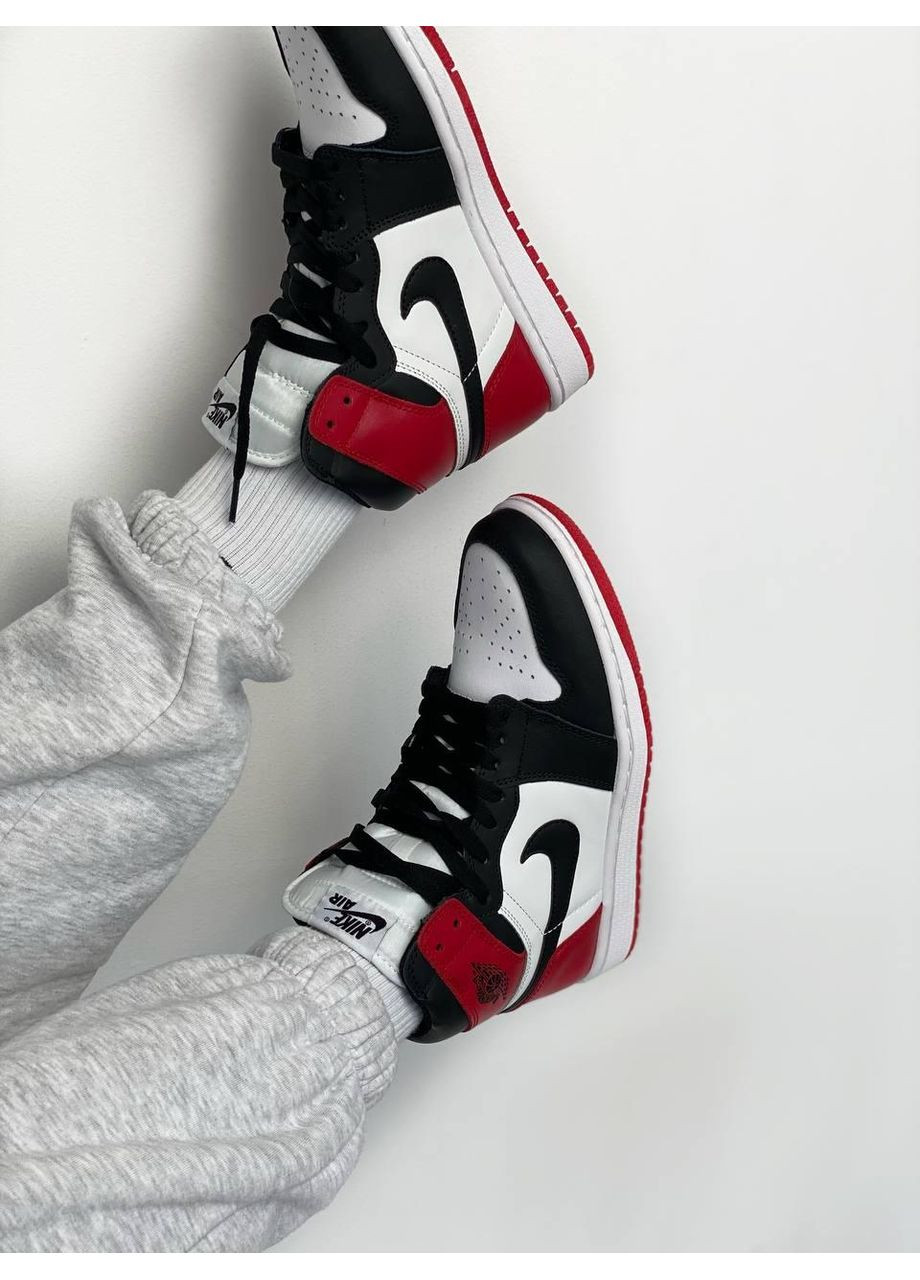 Черные демисезонные кроссовки мужские nike air jordan 1 retro high black red white найк аир джордан No Brand