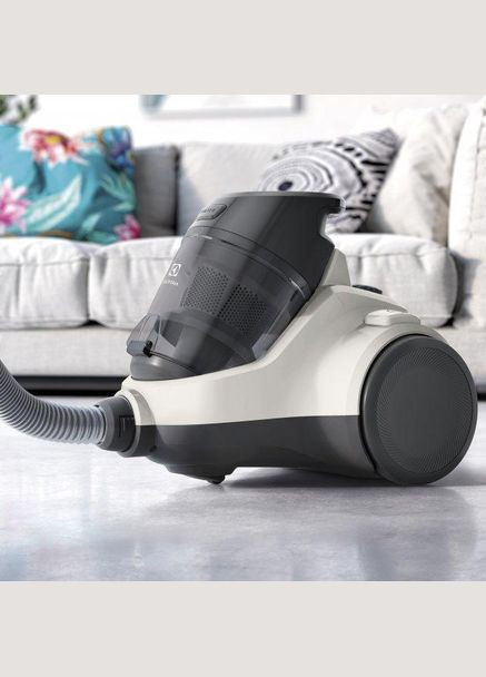 Пылесос EC41-2SW белый циклонный с колбой 1,8л 700Вт Electrolux (330830440)