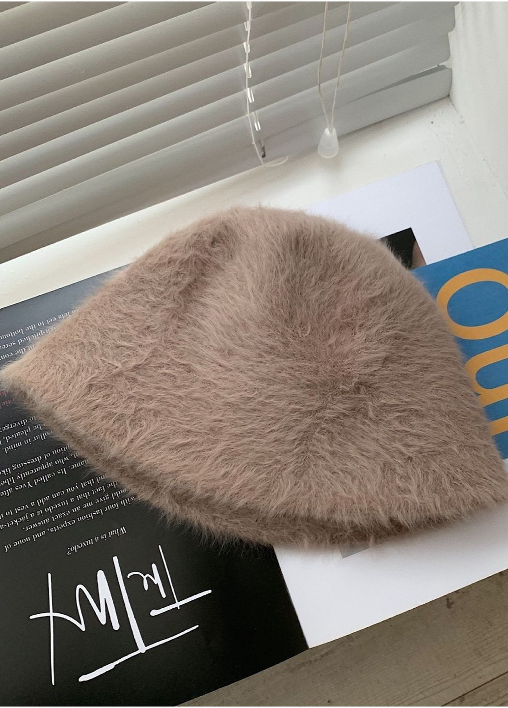 Жіноча Тепла Трендова Ангора Осіння Зимова В`язана Шапка Панама, Стильний Плюшевий Капелюх No Brand хіноча ангорова шапка панама (363838653)