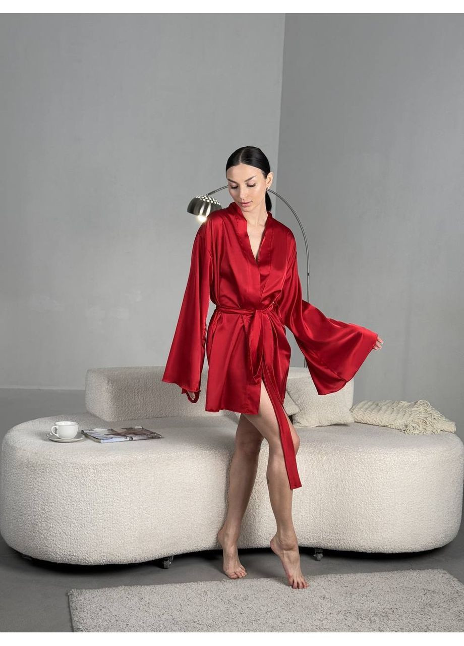 Женский короткий шелковый халат. Osoblyva (365698484)