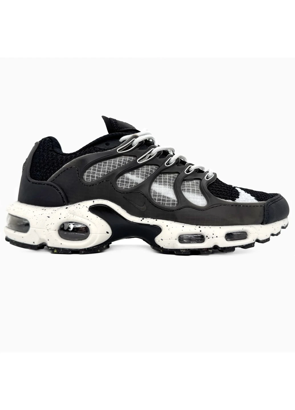Белые демисезонные кроссовки мужские nike air max tn terrascape plus black/white найк аир макс тн плюс белые No Brand