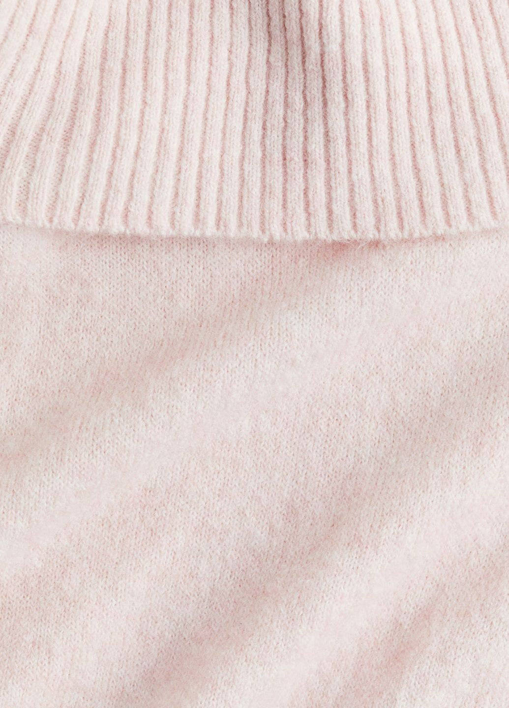 Светло-розовый демисезонный свитер H&M