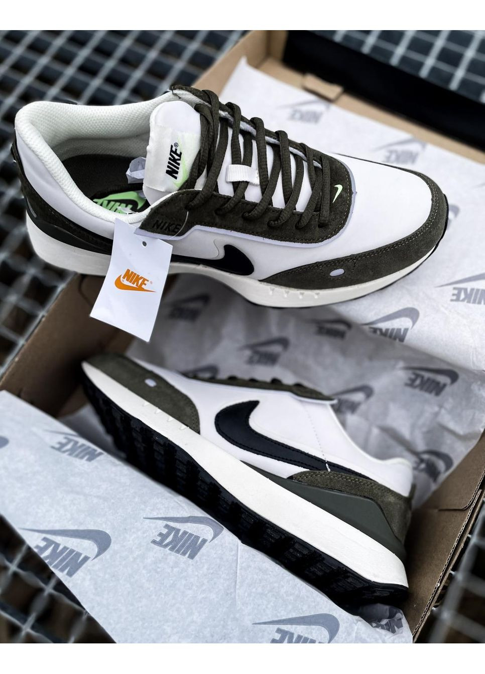 Білі Осінні кросівки чоловічі nike waffle khaki найк No Brand