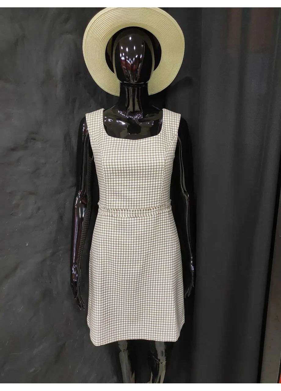 Бежевое сарафан j.london вискоза без карманов молния гусиная лапка 44 J. London