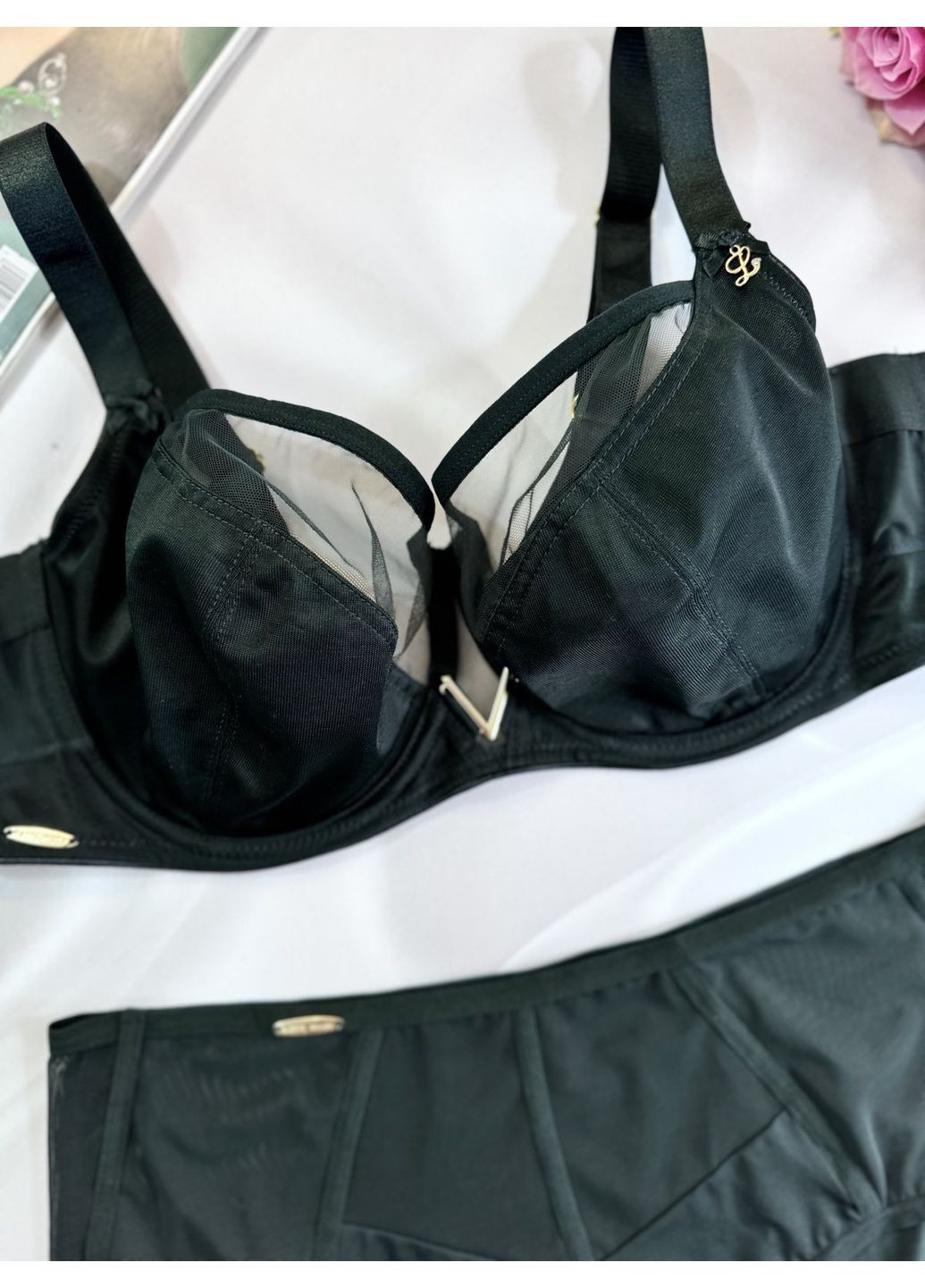 Изумрудный комплект чашка д без поролона Lanny Mode