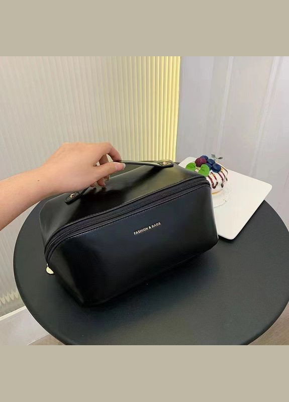 Косметичка дорожня CA (319182262)