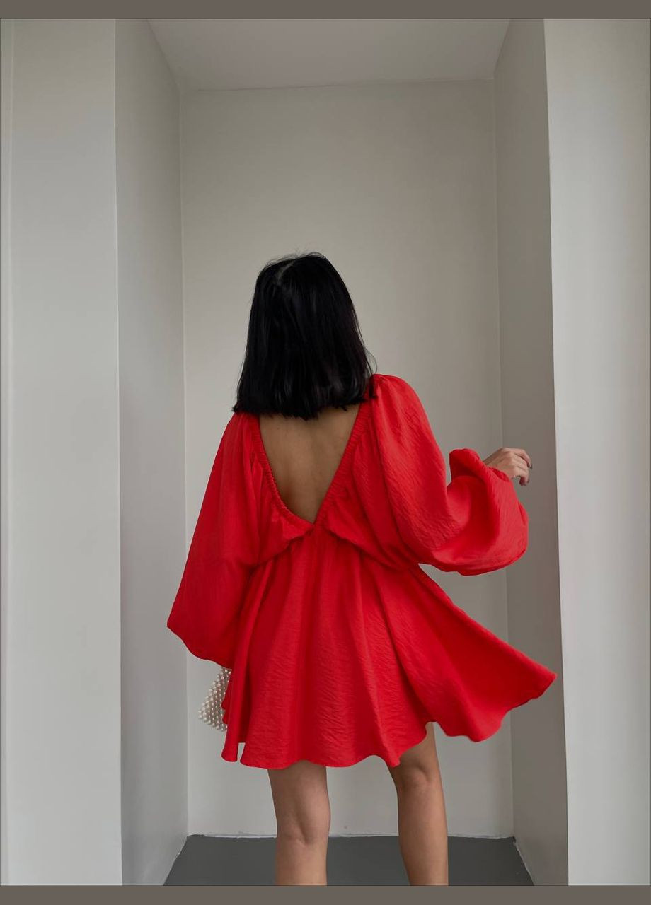 Красное качественное oversize платье из креп-жатки в красивом красном цвете, приятное к телу короткое платье с открытым декольте No Brand