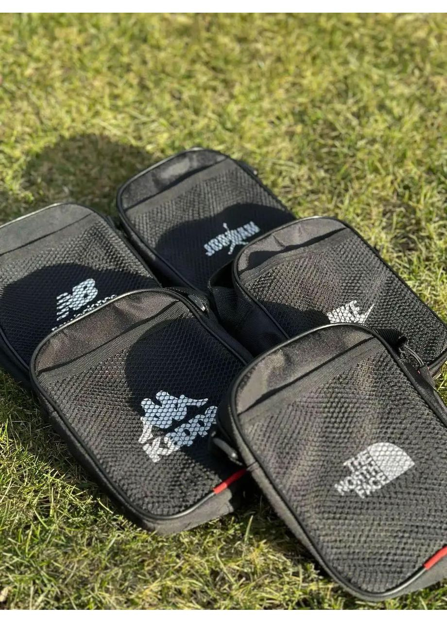 Чоловіча барсетка з трьома кишенями на блискавці тренд 2025 No Brand (365762099)