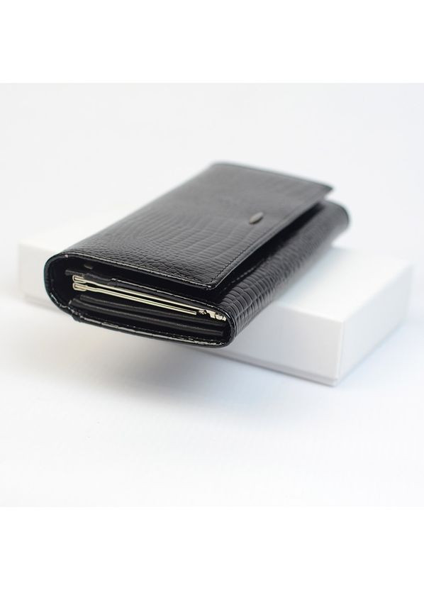 Гаманець жіночий шкіряний класичний на магнітах No Brand (348419345)