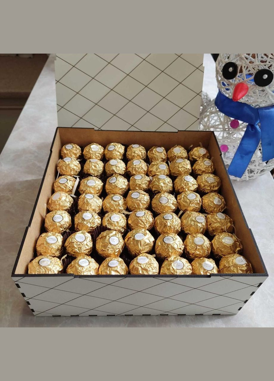 Подарунковий бокс з цукерками Ferrero для дівчини на день народження новий рік 8 березня день закоханих (ar30) No Brand (315888799)