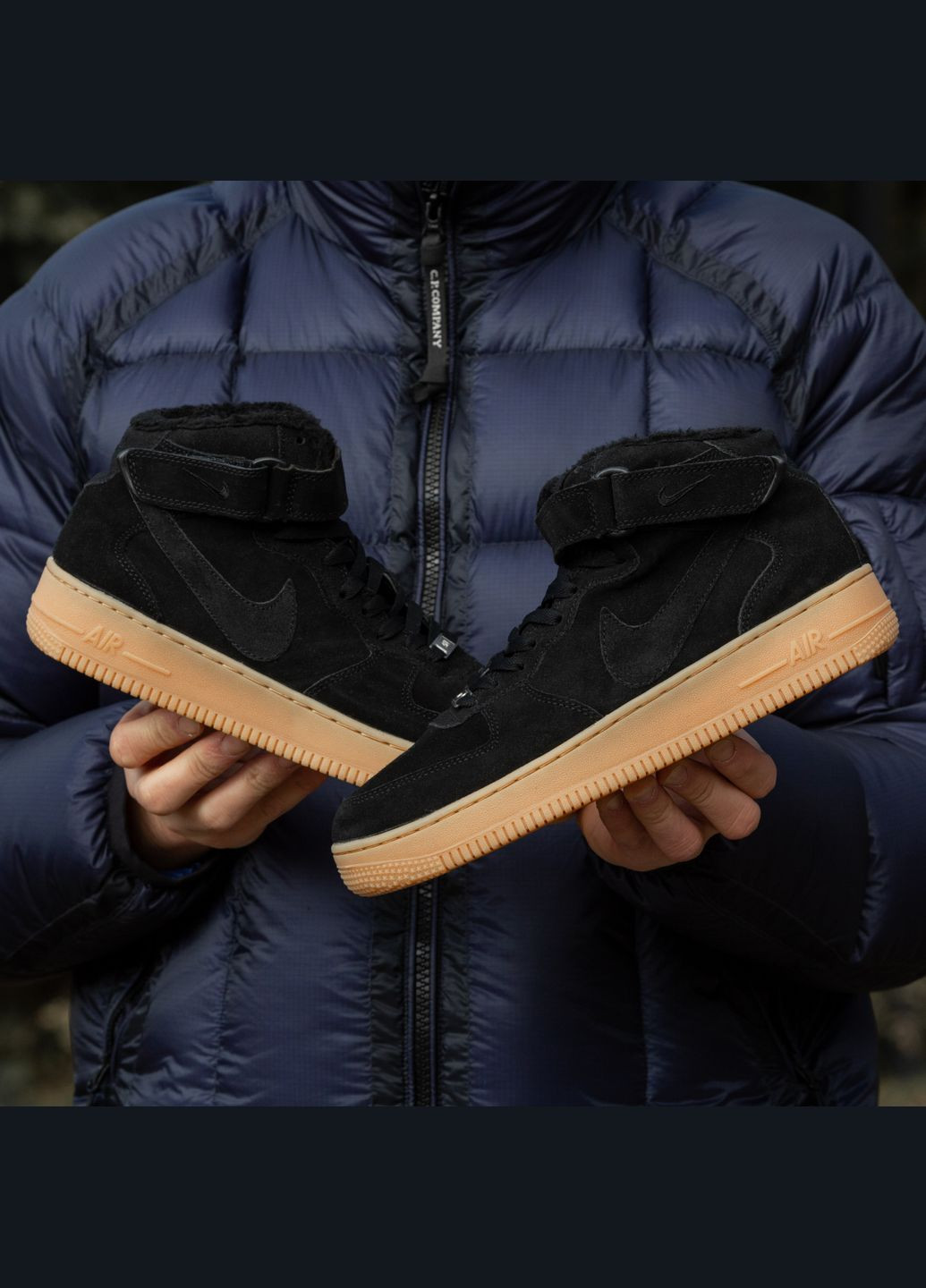 Черные зимние кроссовки зимние мужские и женские nike air force 1 winter black brown fur | найк аир форс 1 высокие черные коричневые с мехом No Brand
