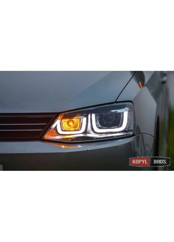 Фары передние Volkswagen Jetta (SY-VWJTUU1) No Brand (381823913)