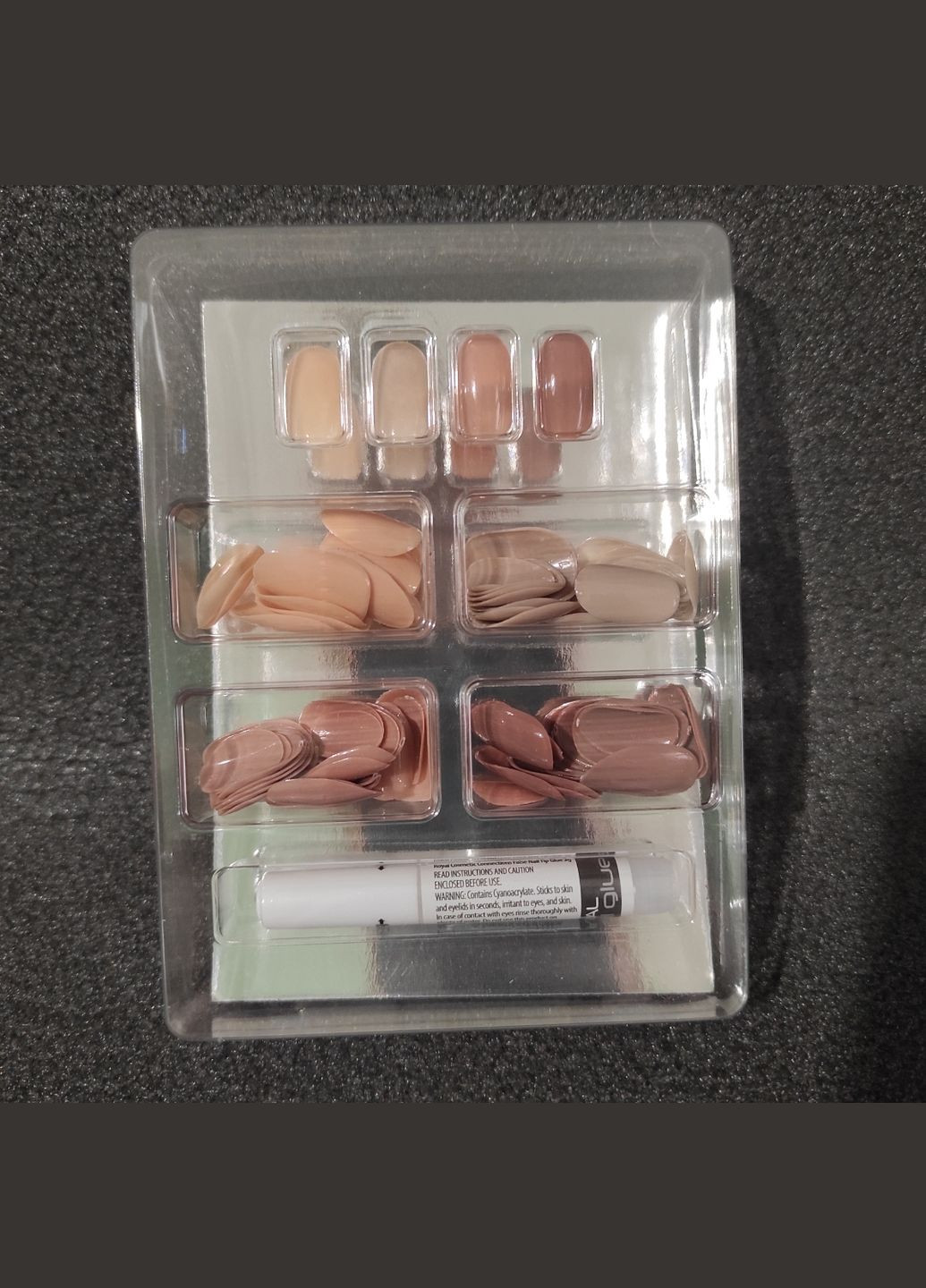 96 Накладних нігтів в комплекті із клеєм Cosmetics 96 Glue-On Nail Tips "Natural" Royal (301417160)