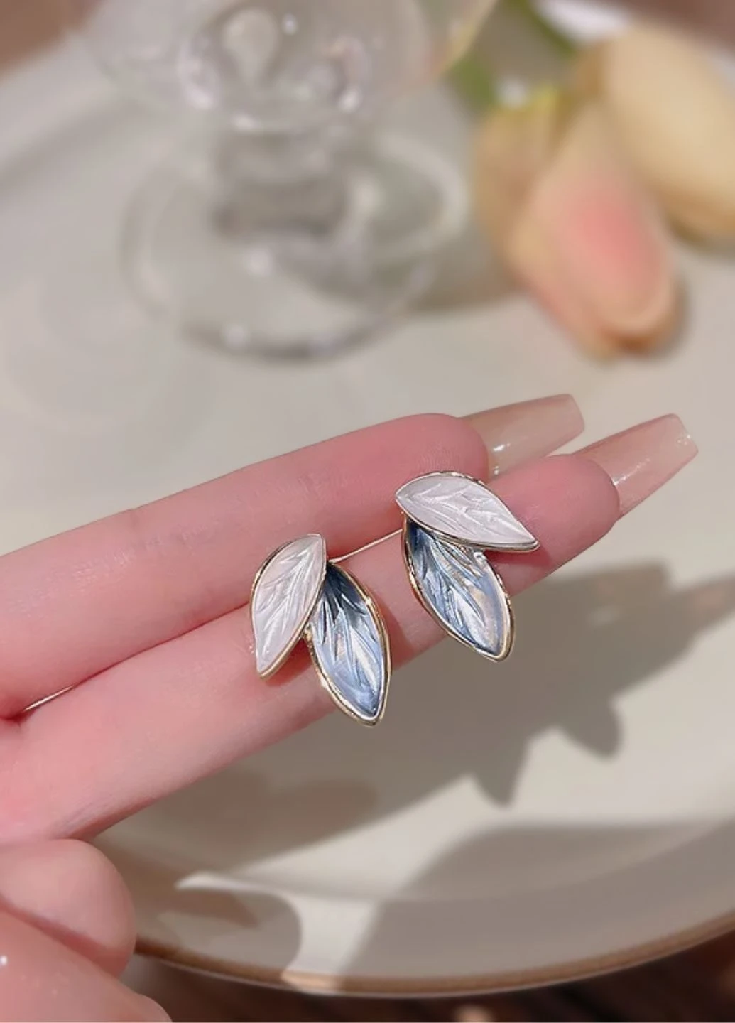 Сережки жіночі золотисті з листочками Fashion Jewelry (382896406)
