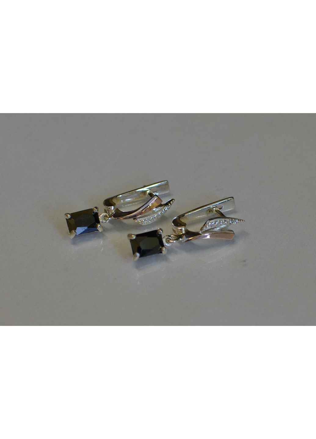 Серьги серебряные с золотыми накладками и фианитами Silver Style (366814089)