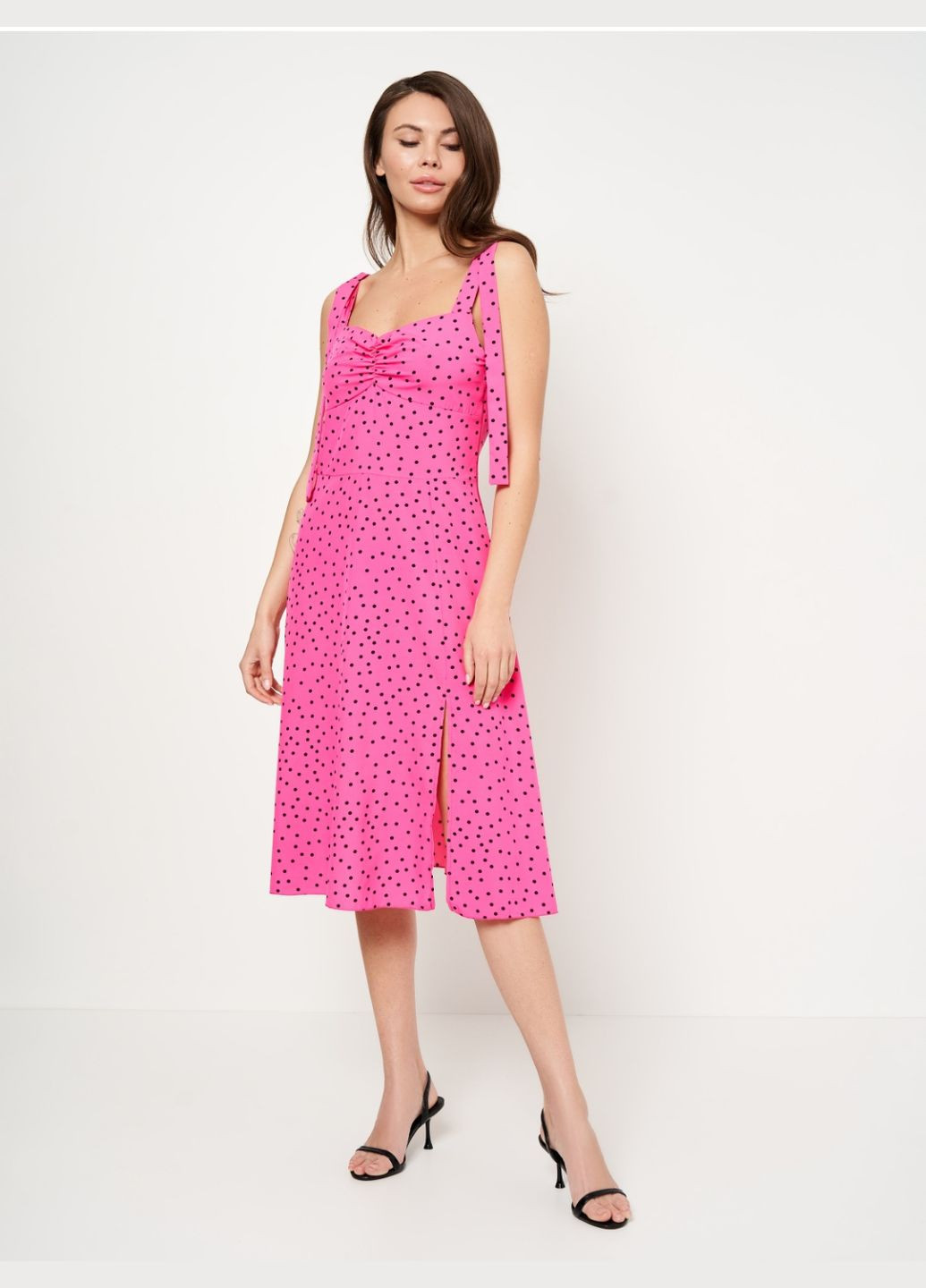 Розовое платье на бретелях Anastasimo