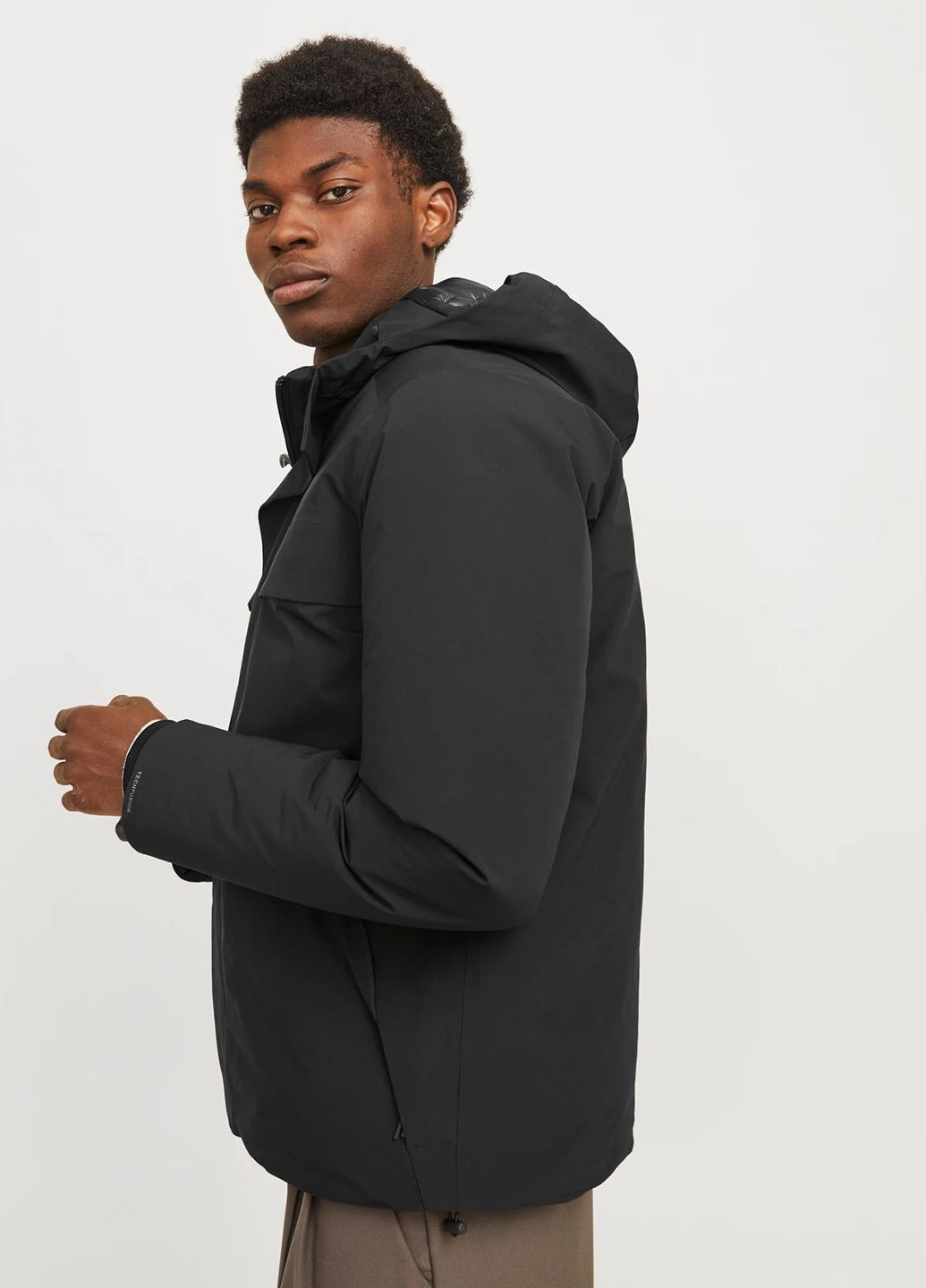 Черная зимняя куртка Jack & Jones