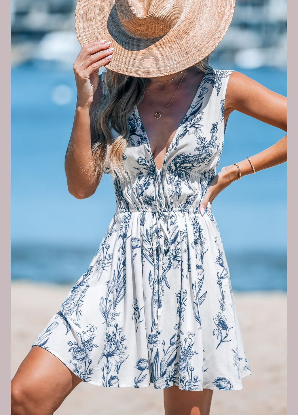 Білий пляжна плаття, сукня CUPSHE з квітковим принтом