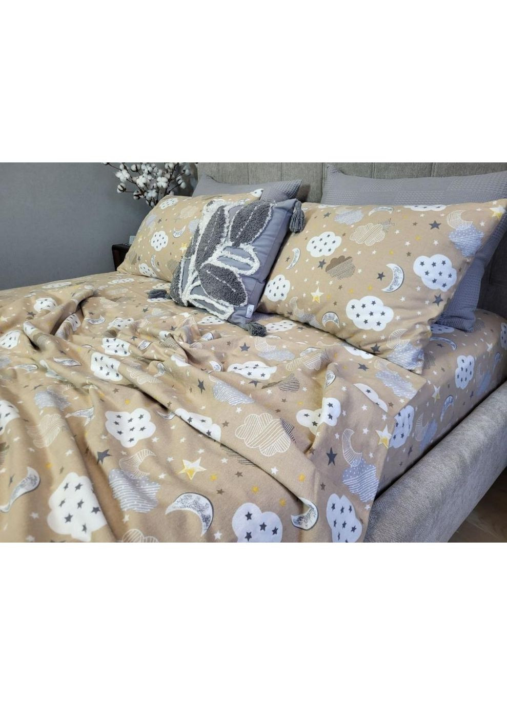 Постельное белье с резинкой Дремота, фланель(байка) Полуторный размер, наволочки 50/70 No Brand (364218262)