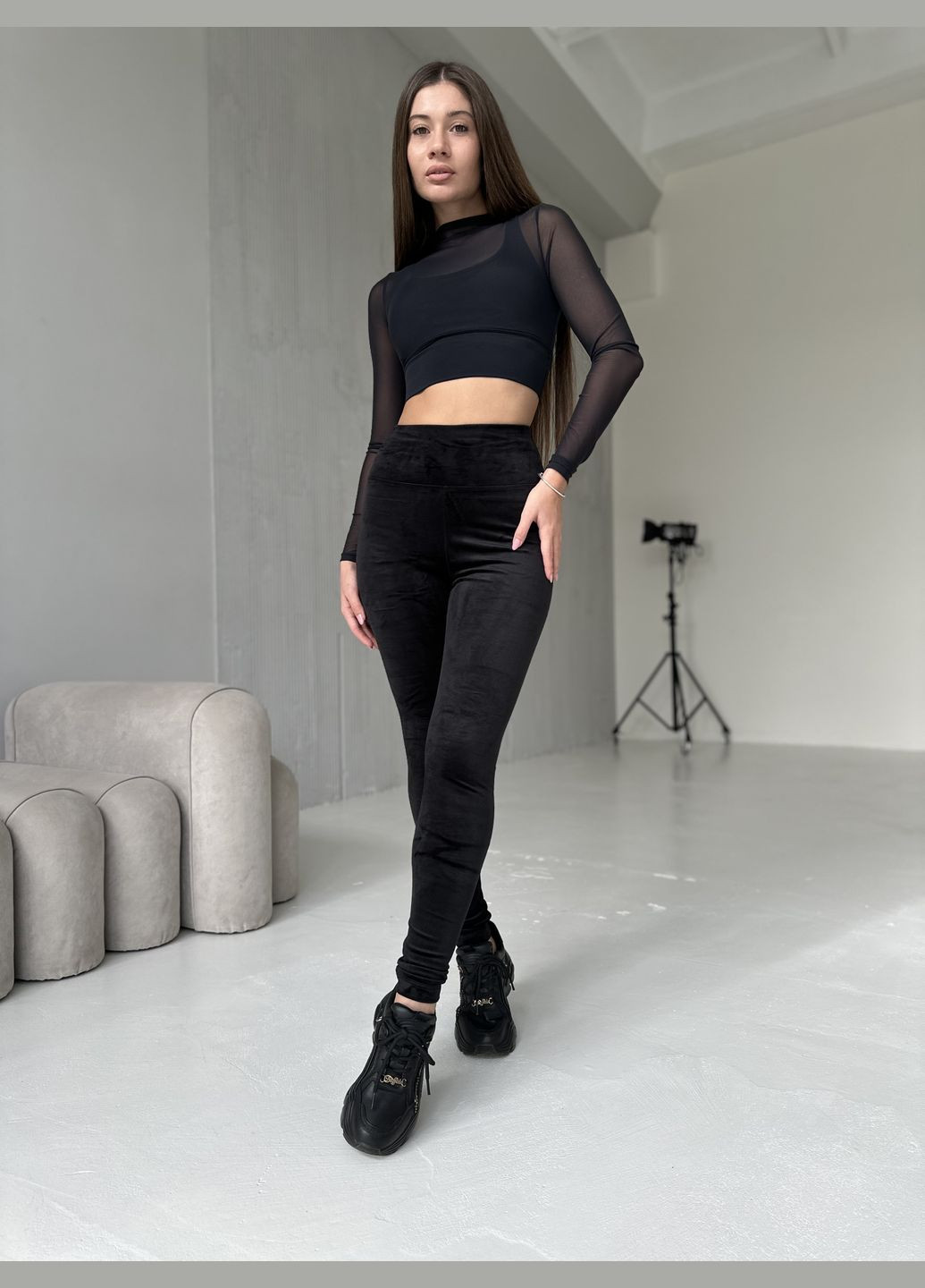 Черные демисезонные лосины велюр Soda